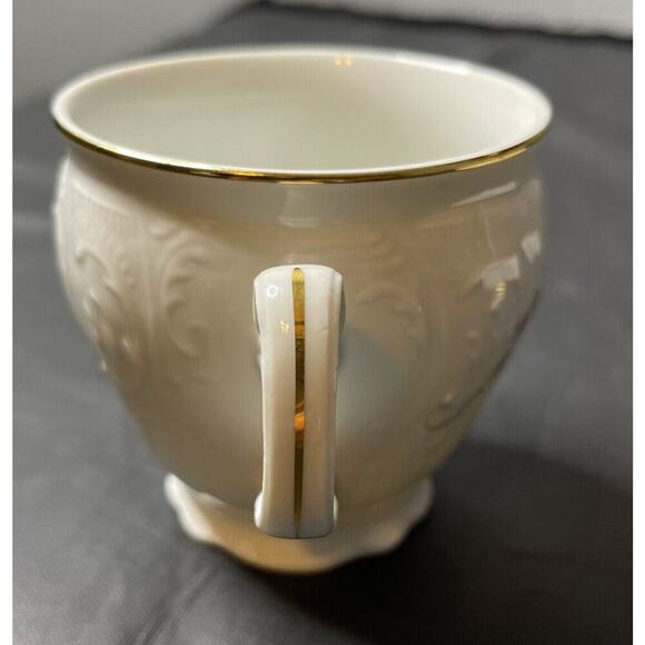 Vintage Bernadotte Porcelain Fine China‎ Cup and Saucer Rose Pattern w Gold Trim - Picture 3 of 10